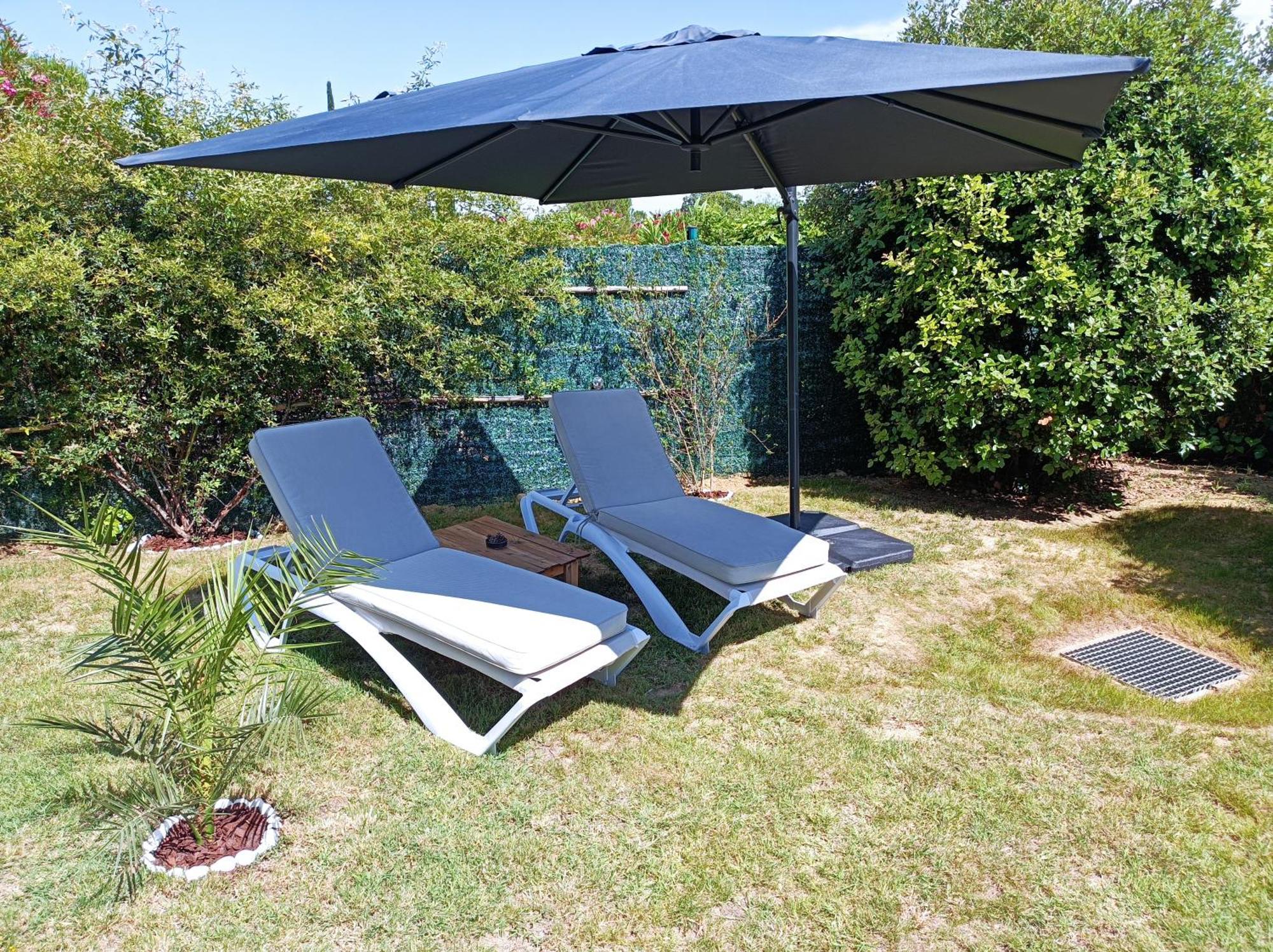 Anduze Gite Les Pins Au "Petit Clos Des Cigales" Massillargues-Attuech エクステリア 写真